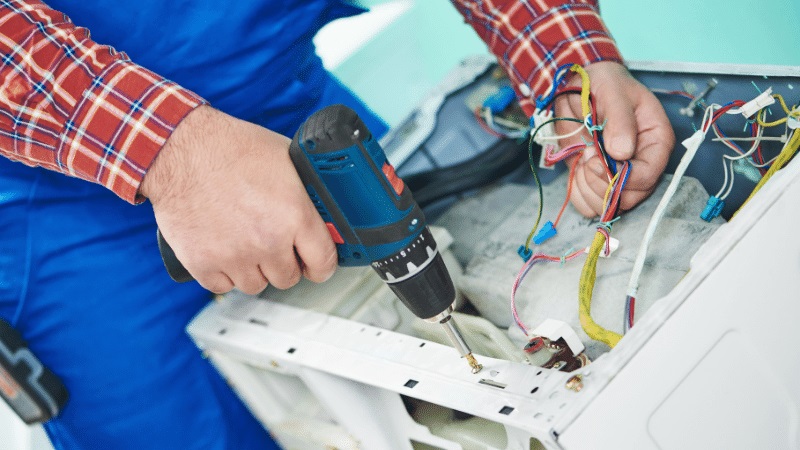 Alaşehir Termoteknik Termoteknik çamaşır makinesi kart tamiri – Su almama arızası orijinal parça ile giderildi. - Teknik servis örneği